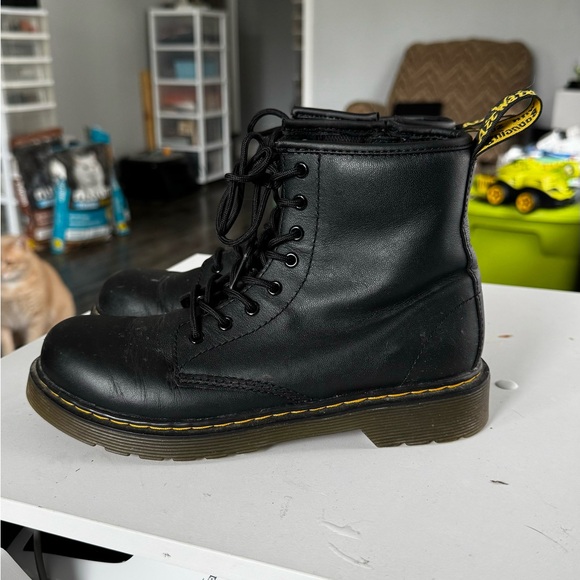 Women’s size 5 doc martens - Picture 3 of 5